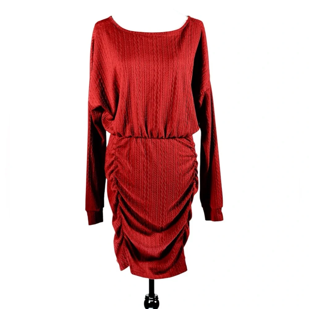 LI&QI Red Ruched Long Sleeve Bodycon Dress – Size L - Picture 5 of 15